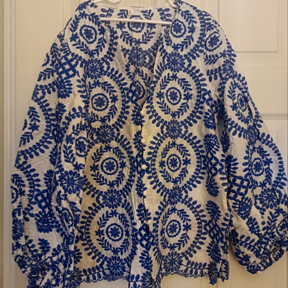 Embroidered Blue Blouse with Elastic sleeves